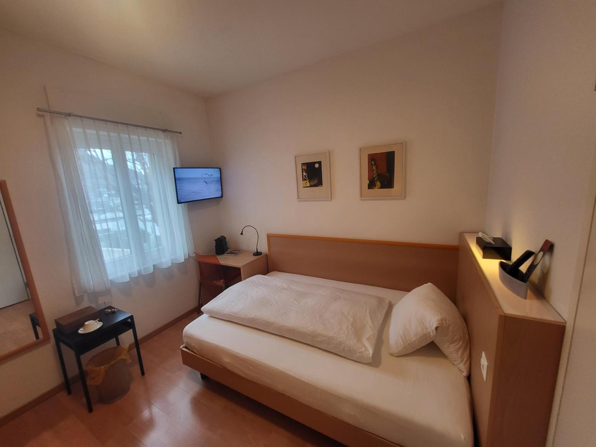 Hotel-Restaurant Eyholz フィスプ 部屋 写真