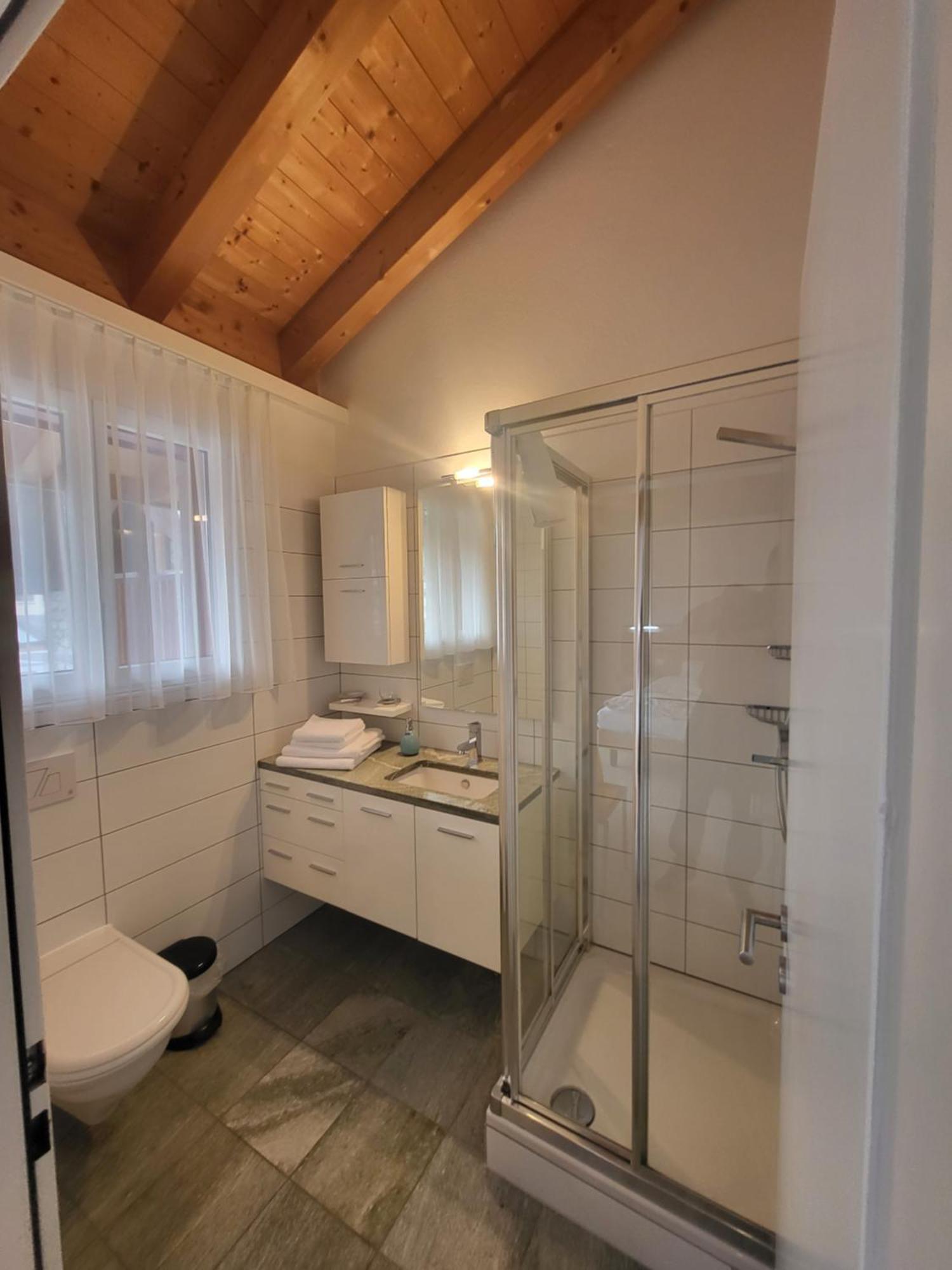 Hotel-Restaurant Eyholz フィスプ 部屋 写真