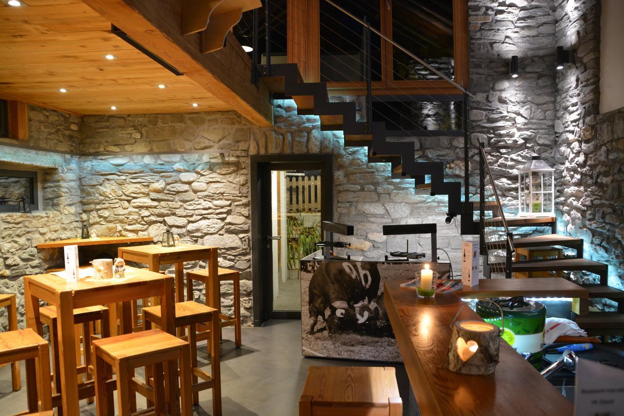 Hotel-Restaurant Eyholz フィスプ エクステリア 写真